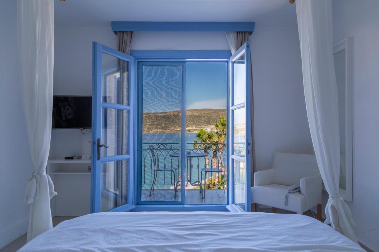 Port Alacati Hotel Exterior photo