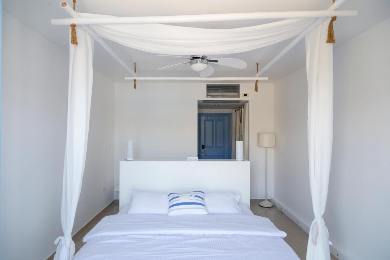 Port Alacati Hotel Exterior photo