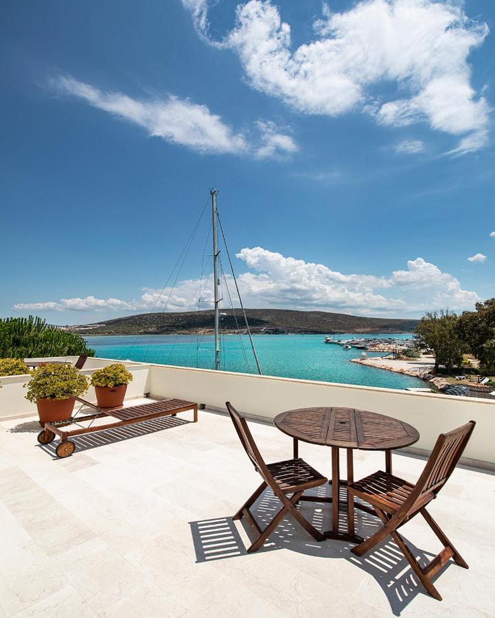 Port Alacati Hotel Exterior photo