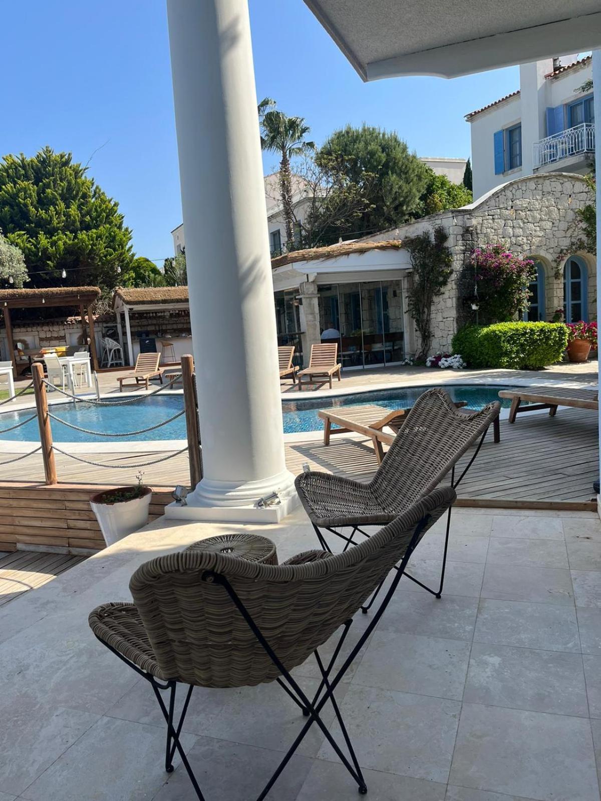 Port Alacati Hotel Exterior photo