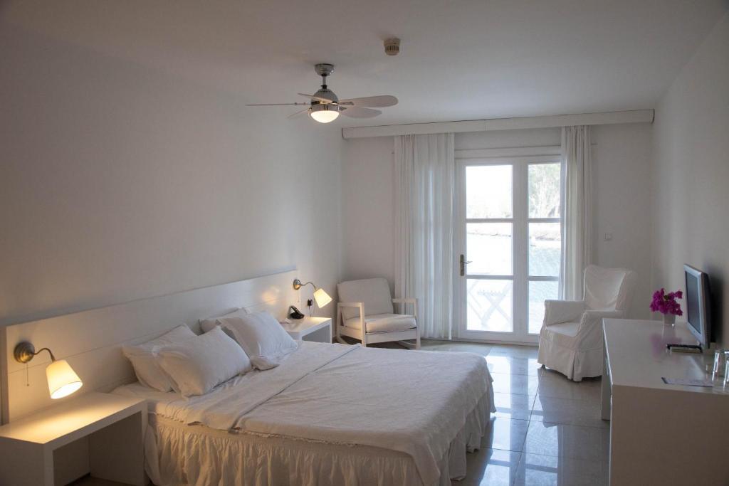 Port Alacati Hotel Room photo