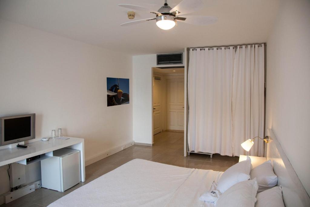 Port Alacati Hotel Room photo